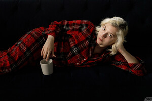 Gia Ohmy in In Holiday Jammies at Zishy